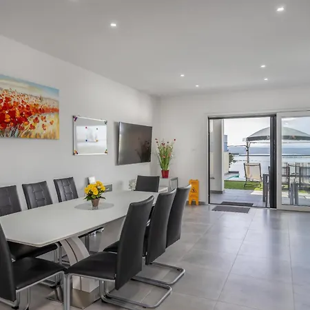 Ewa & Tomi Villa Dramalj