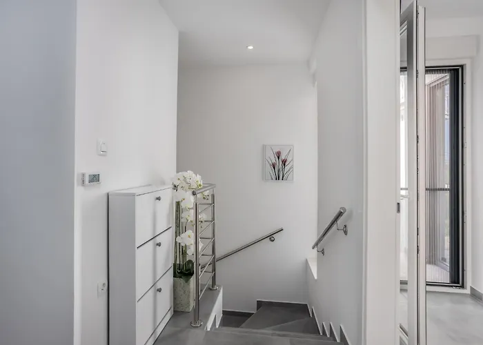 Ewa & Tomi Villa Dramalj